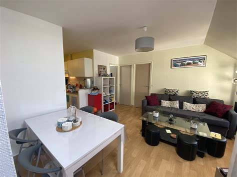 Appartement en résidence de 1 chambre près du centre  .